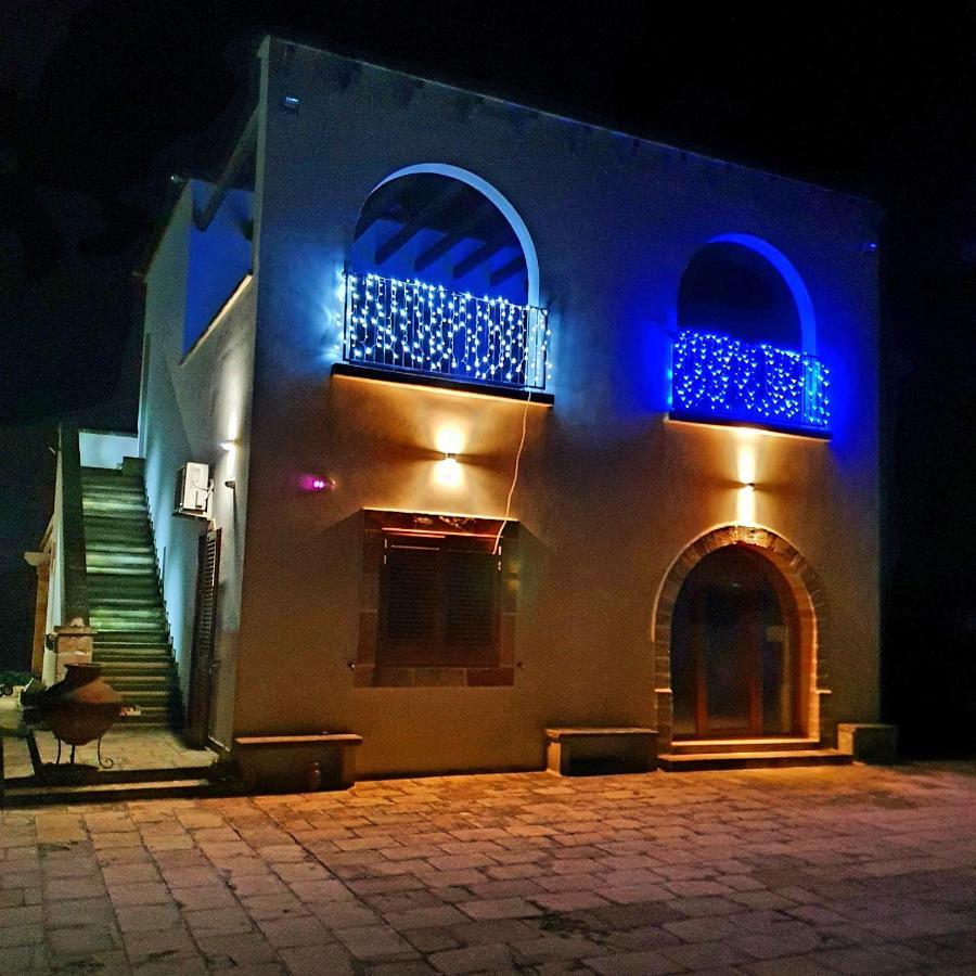 La Dimora Dei Conti Bed & Breakfast Collemeto Ngoại thất bức ảnh