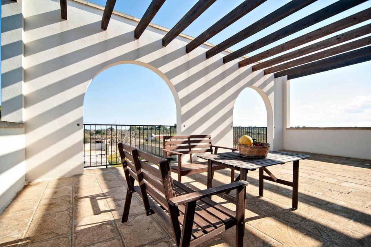 La Dimora Dei Conti Bed & Breakfast Collemeto Ngoại thất bức ảnh